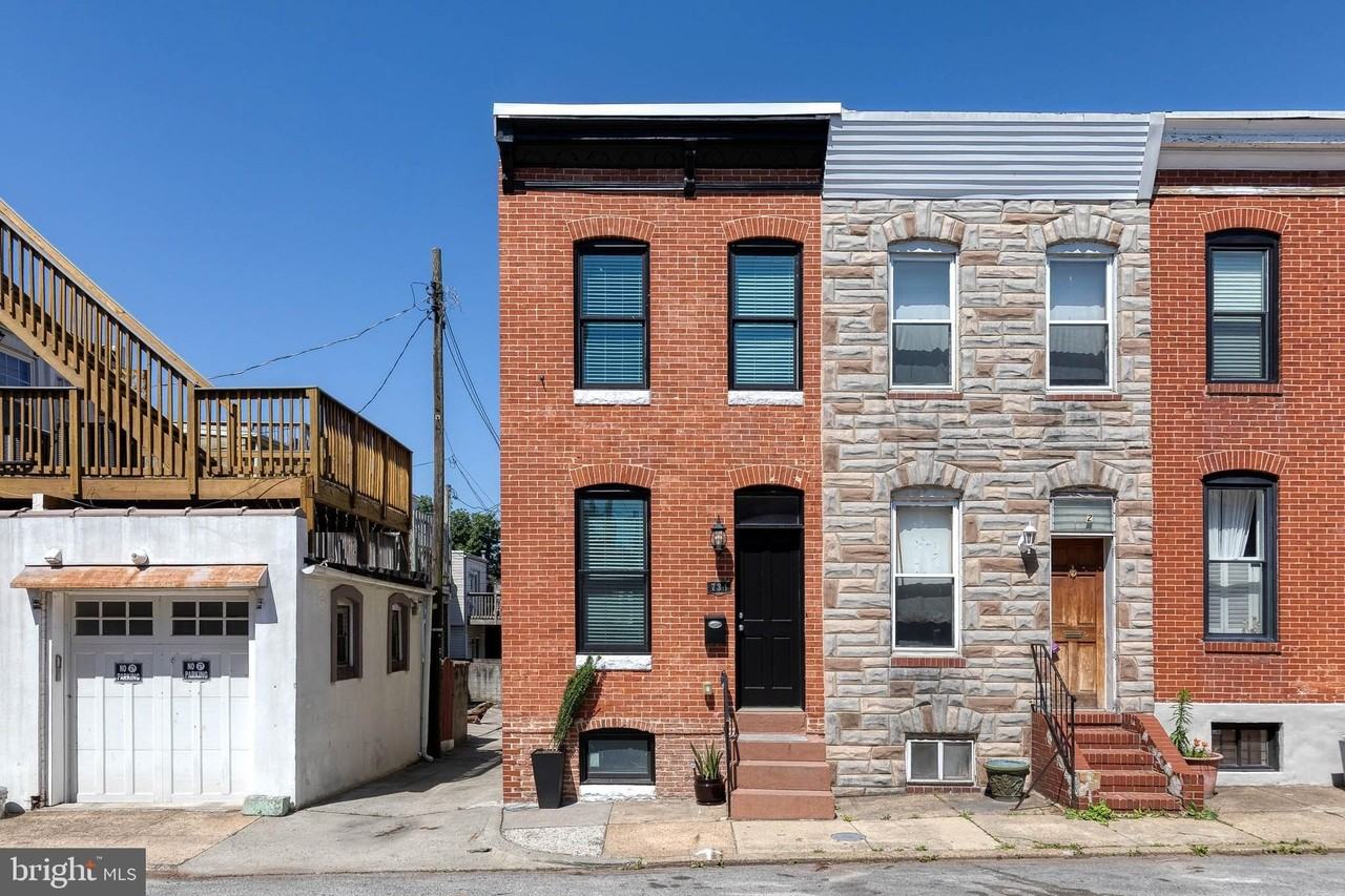 734 S Robinson St - Photo 2 of 28
