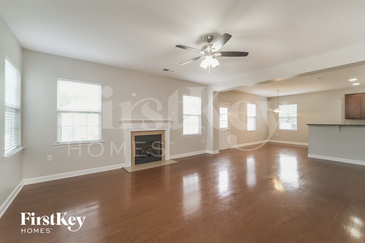 4019 Linville Falls Ln - Photo 5 of 19