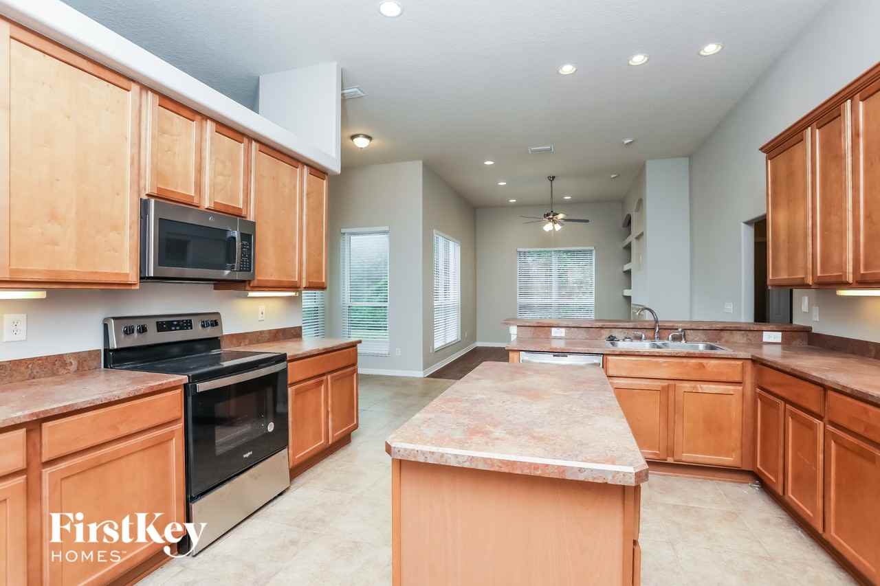 1850 Beth Ct - Photo 6 of 15