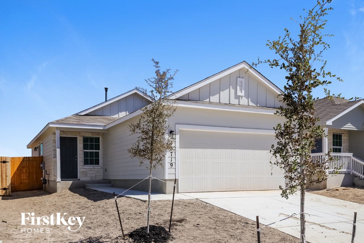 10719 Prusiner Dr - Photo 2 of 15