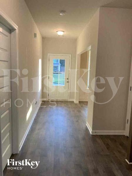 65 Channing Dr - Photo 2 of 10