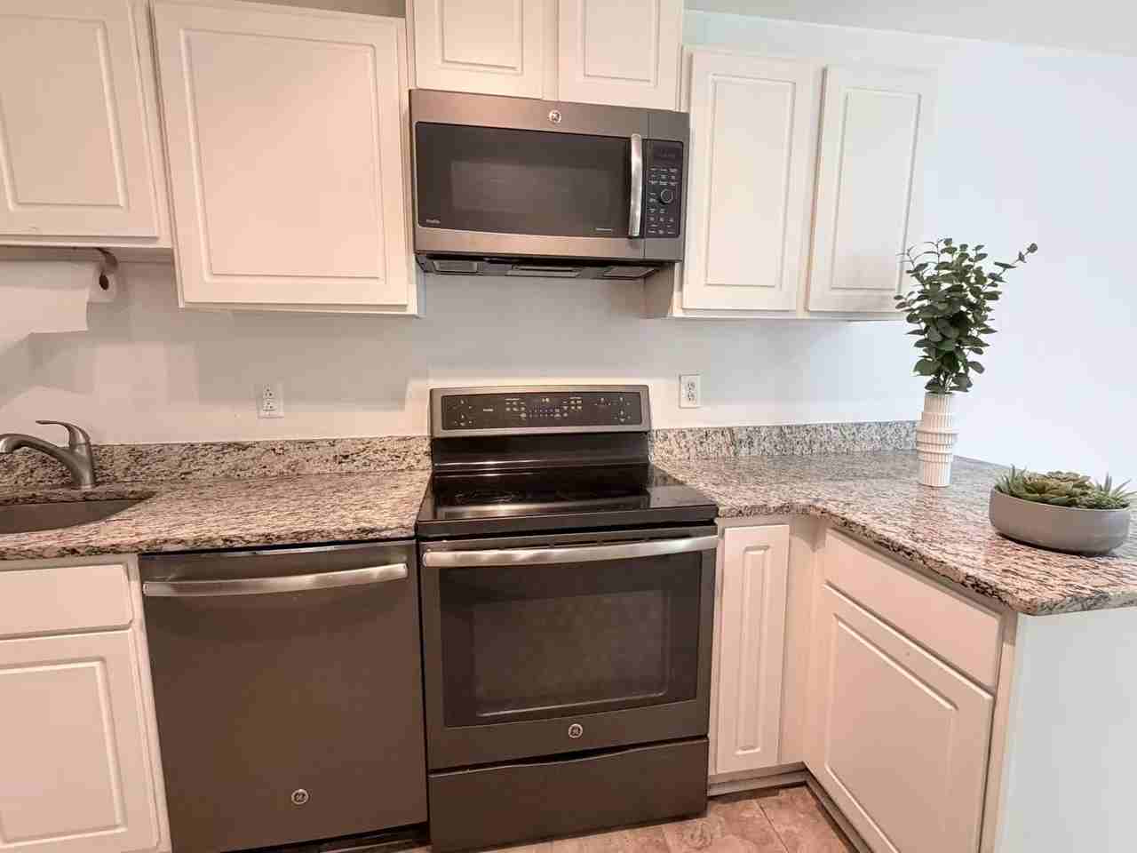 18711 Paprika Ct - Photo 7 of 22