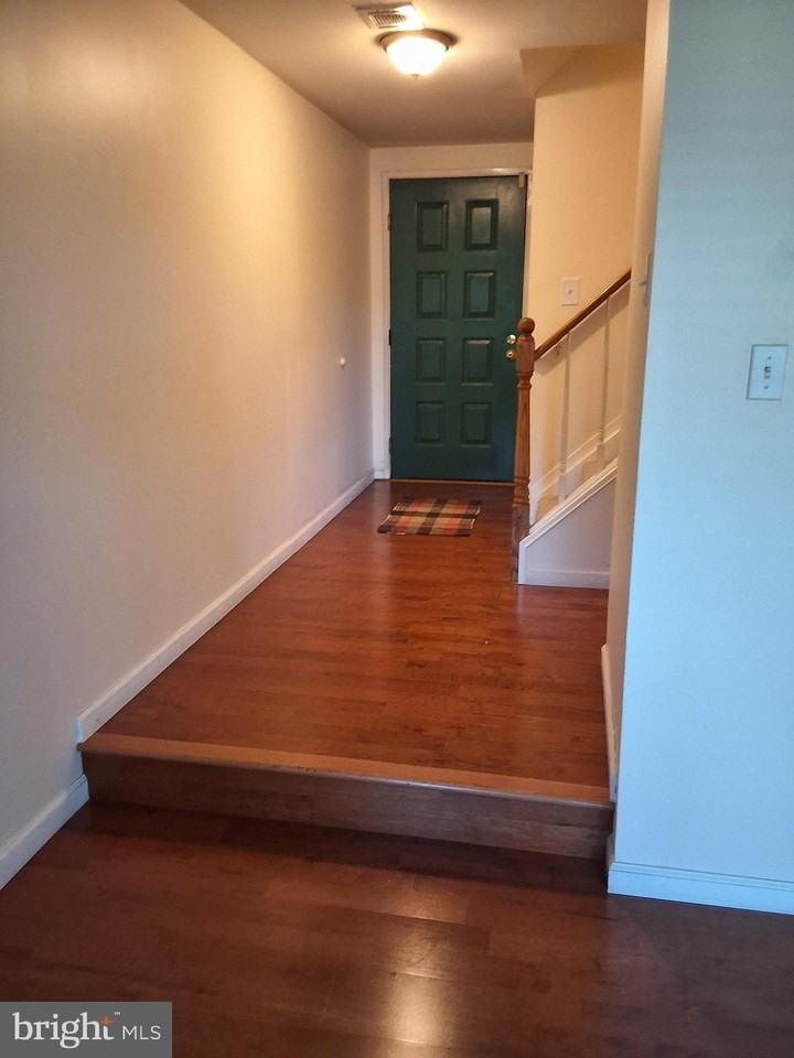 18241 Swiss Cir #5BY - Photo 3 of 30
