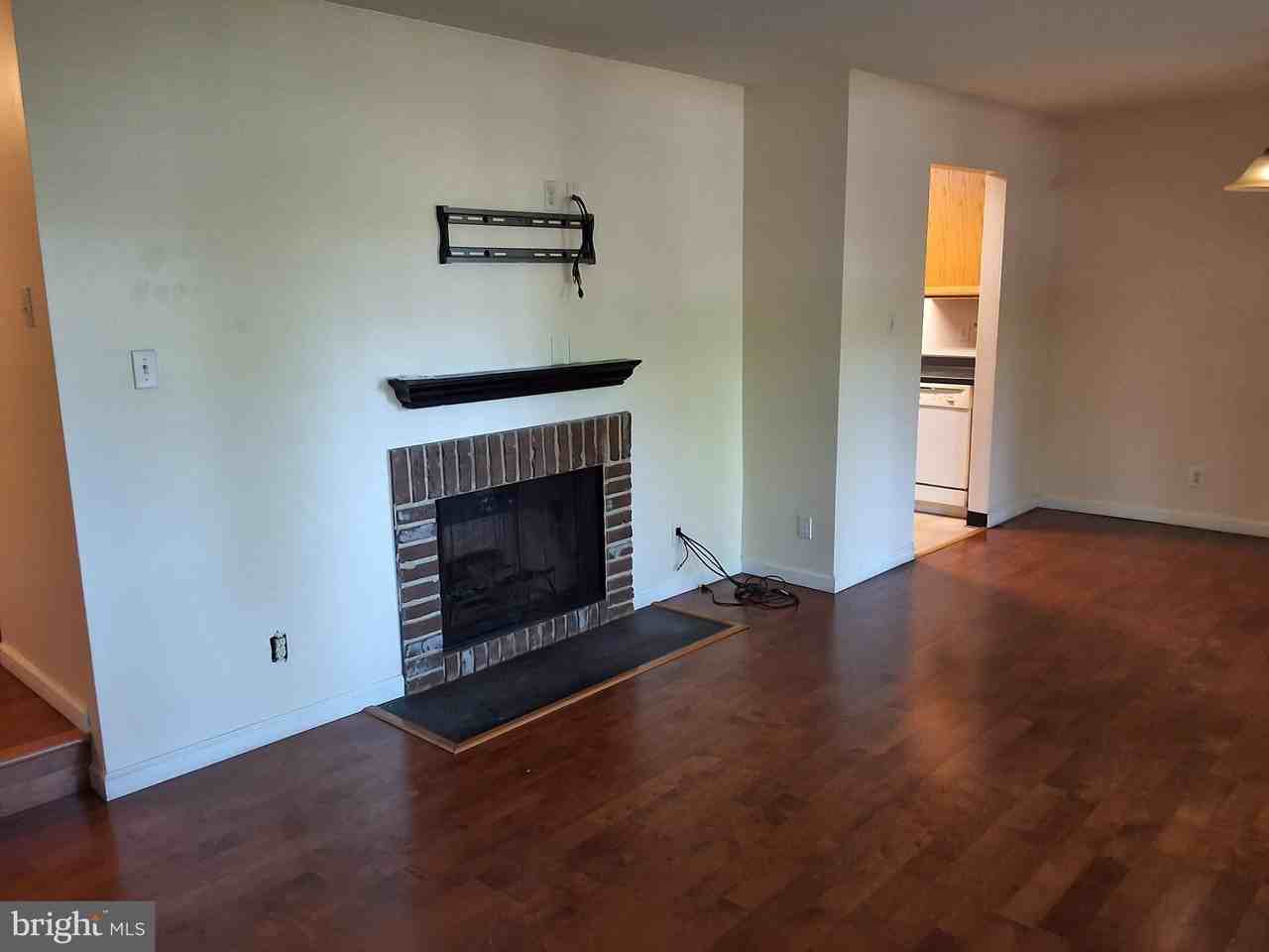 18241 Swiss Cir #5BY - Photo 5 of 30