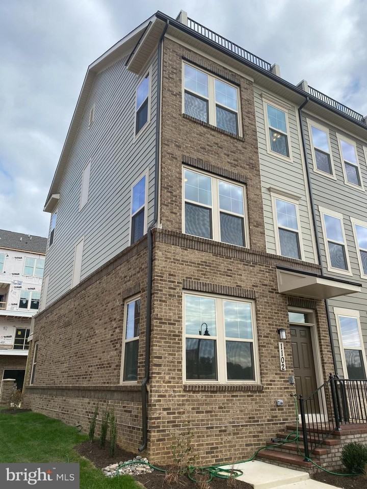 1102 Vermeer Ave - Photo 2 of 13