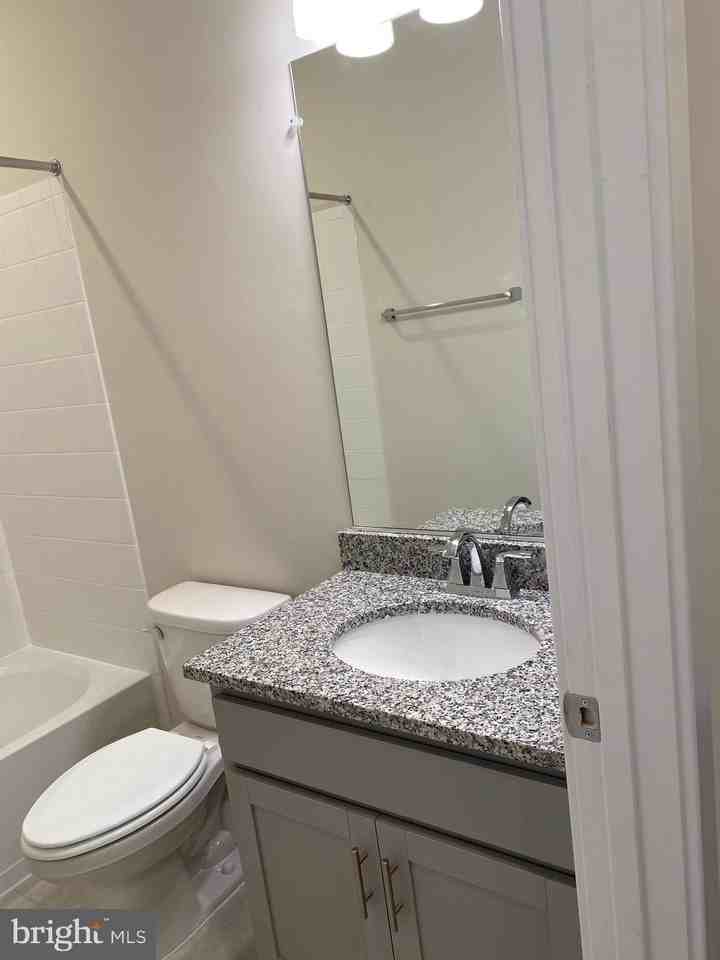 1102 Vermeer Ave - Photo 6 of 13