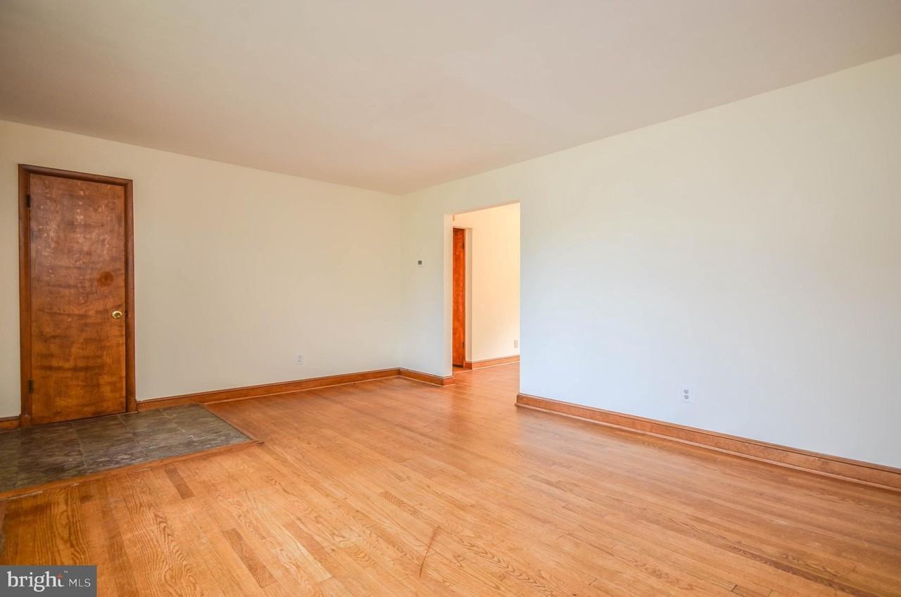 2034 Glen Ross Rd - Photo 4 of 40