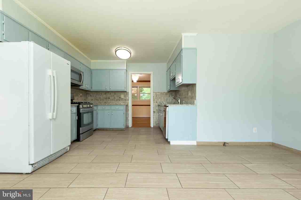 11506 Karen Dr - Photo 7 of 50