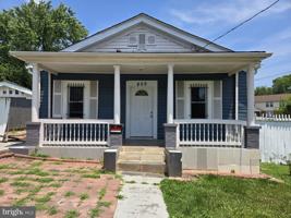 featured image of 805 Eastern Ave