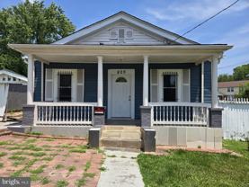 805 Eastern Ave - Photo 1 of 1