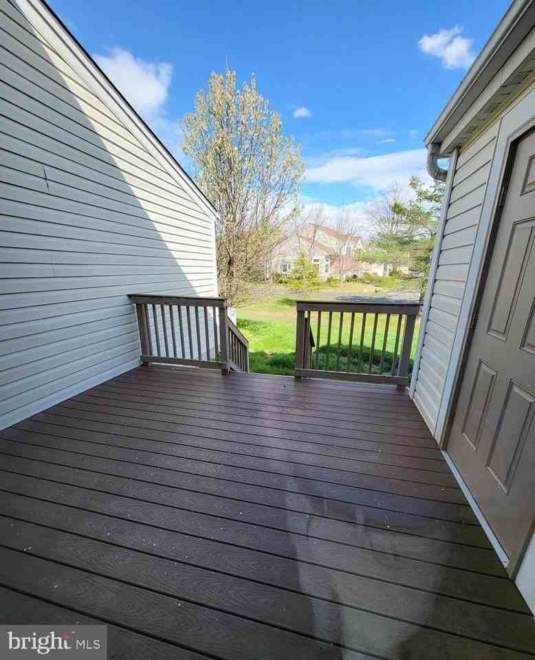 6002 Bridgepointe Dr - Photo 2 of 6