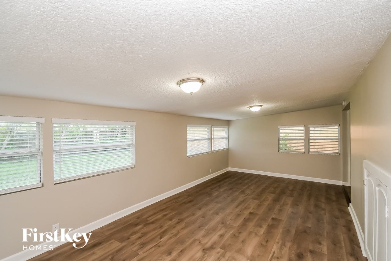 3424 Copper Cir S - Photo 3 of 15