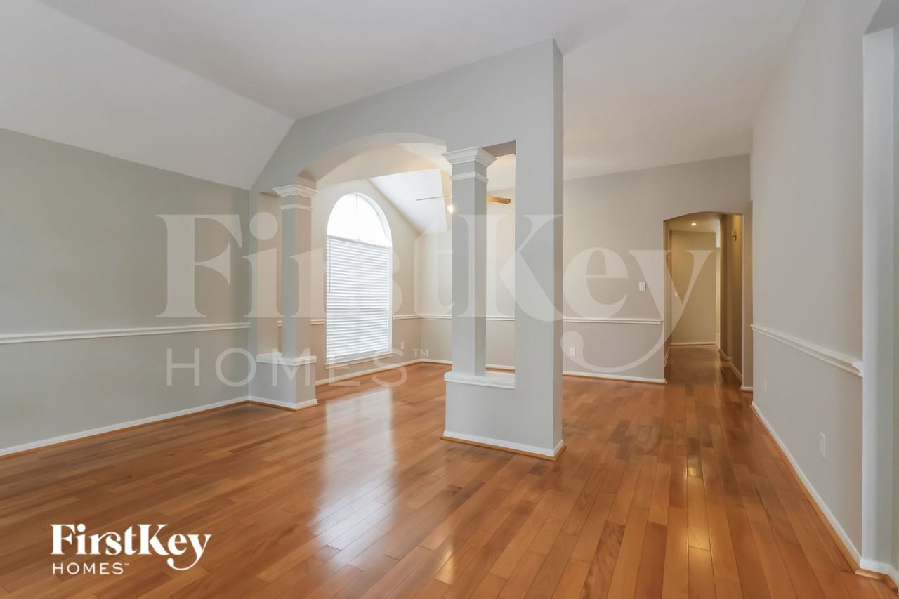 2115 Mercoal Dr - Photo 6 of 19