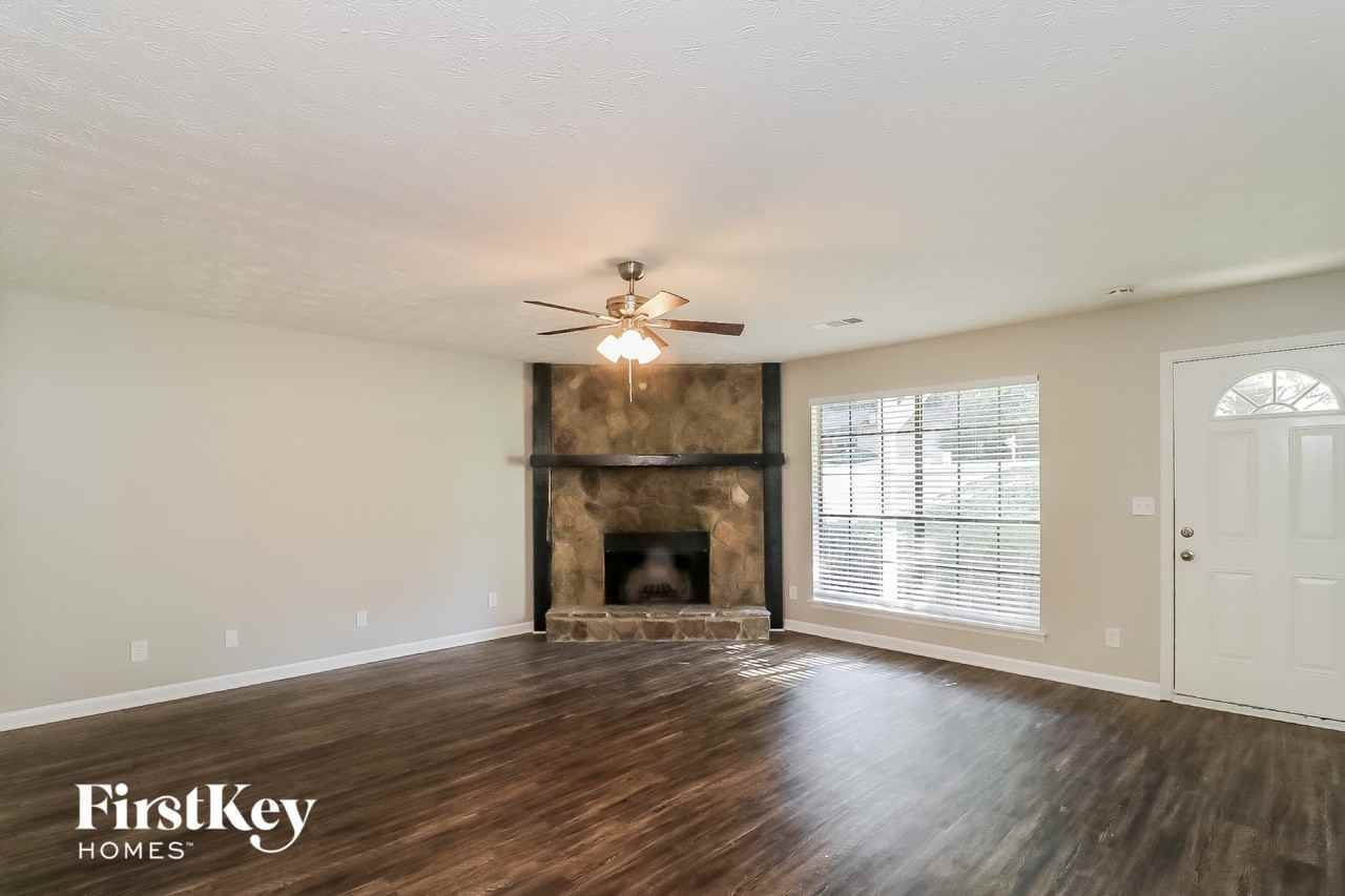 4665 Jamerson Forest Pkwy - Photo 4 of 15