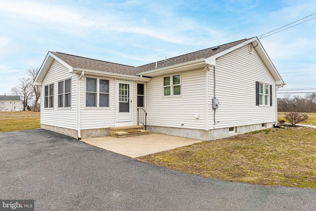 413 Red Lion Rd - Photo 4 of 28