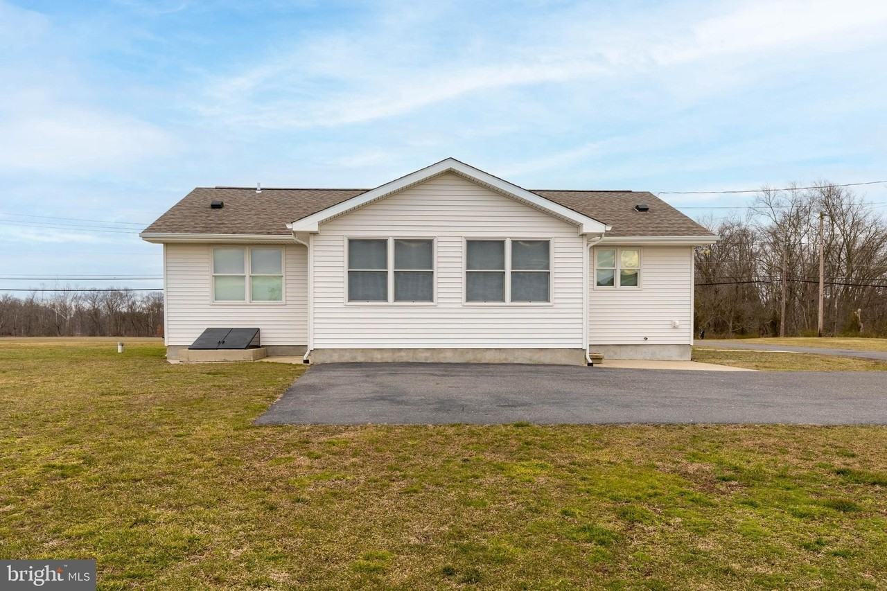 413 Red Lion Rd - Photo 5 of 28
