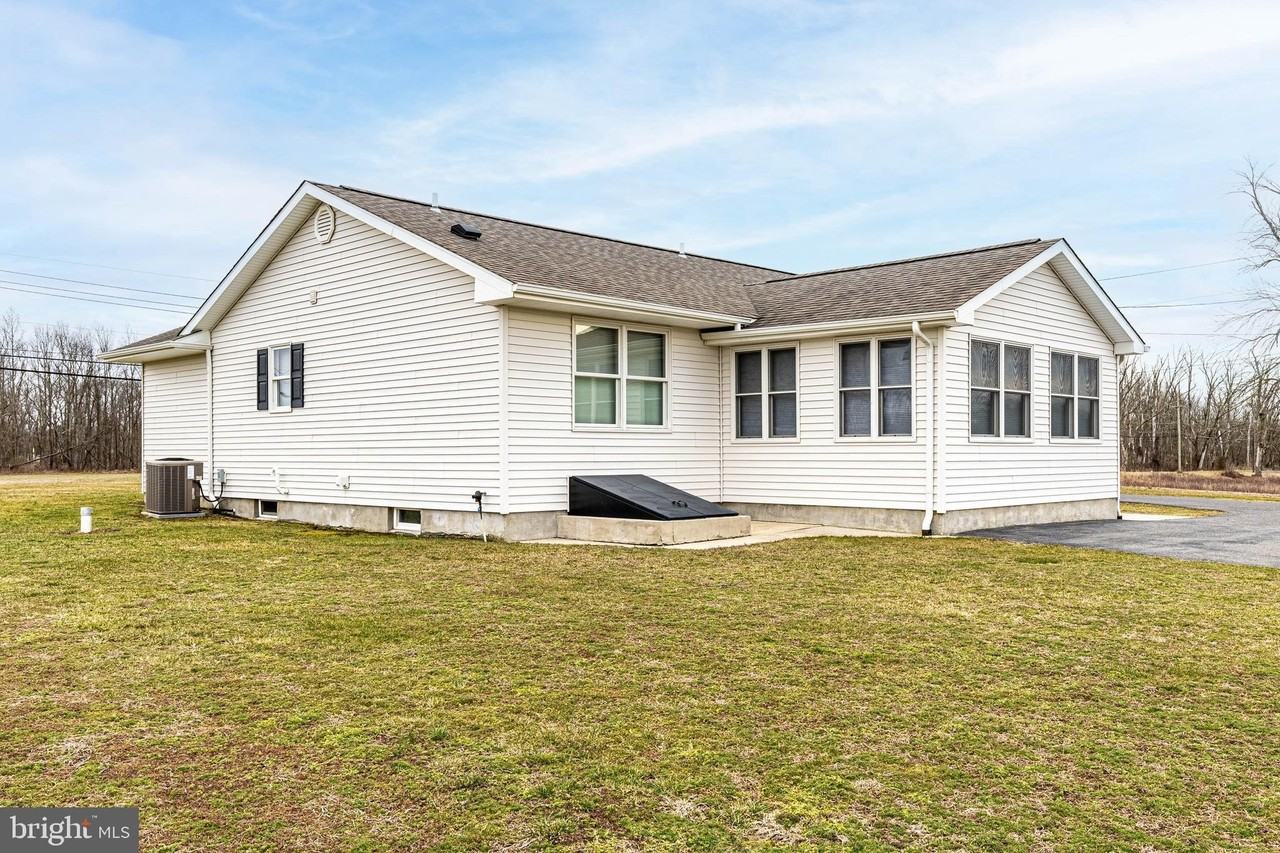 413 Red Lion Rd - Photo 6 of 28