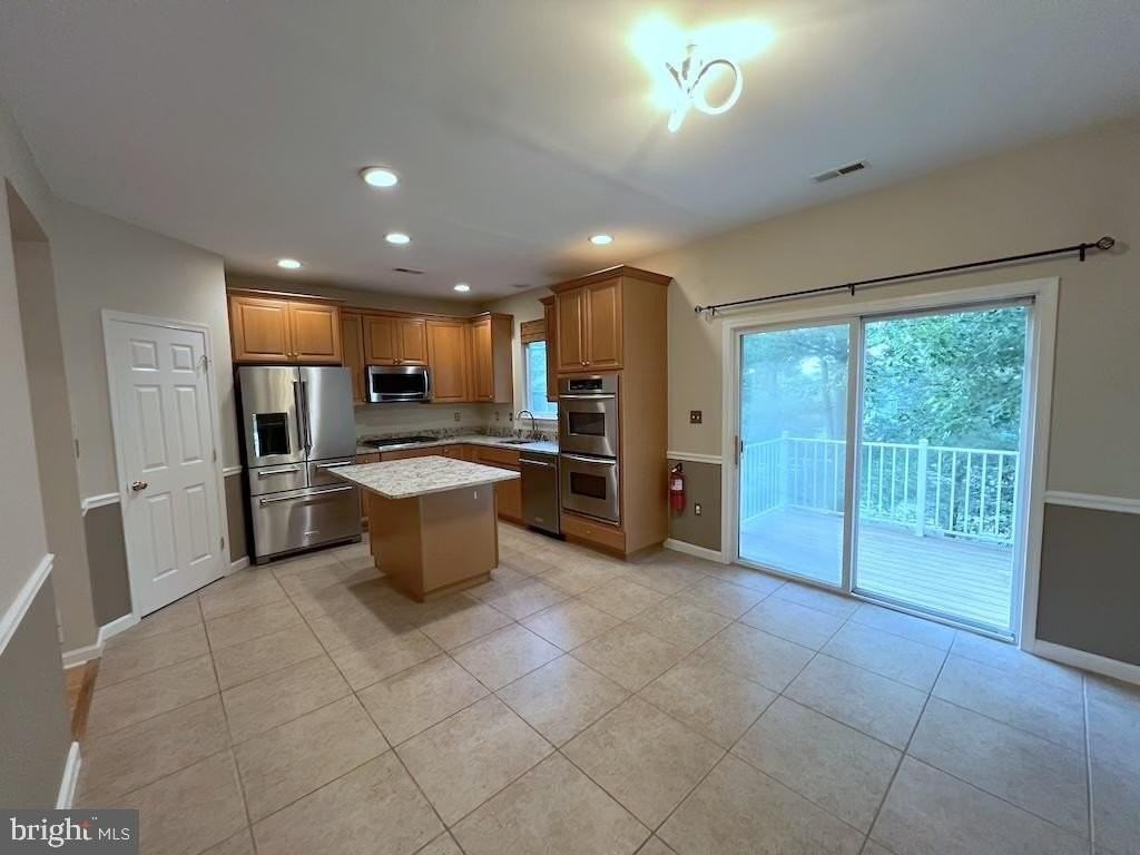 49 Truman Ave - Photo 7 of 31
