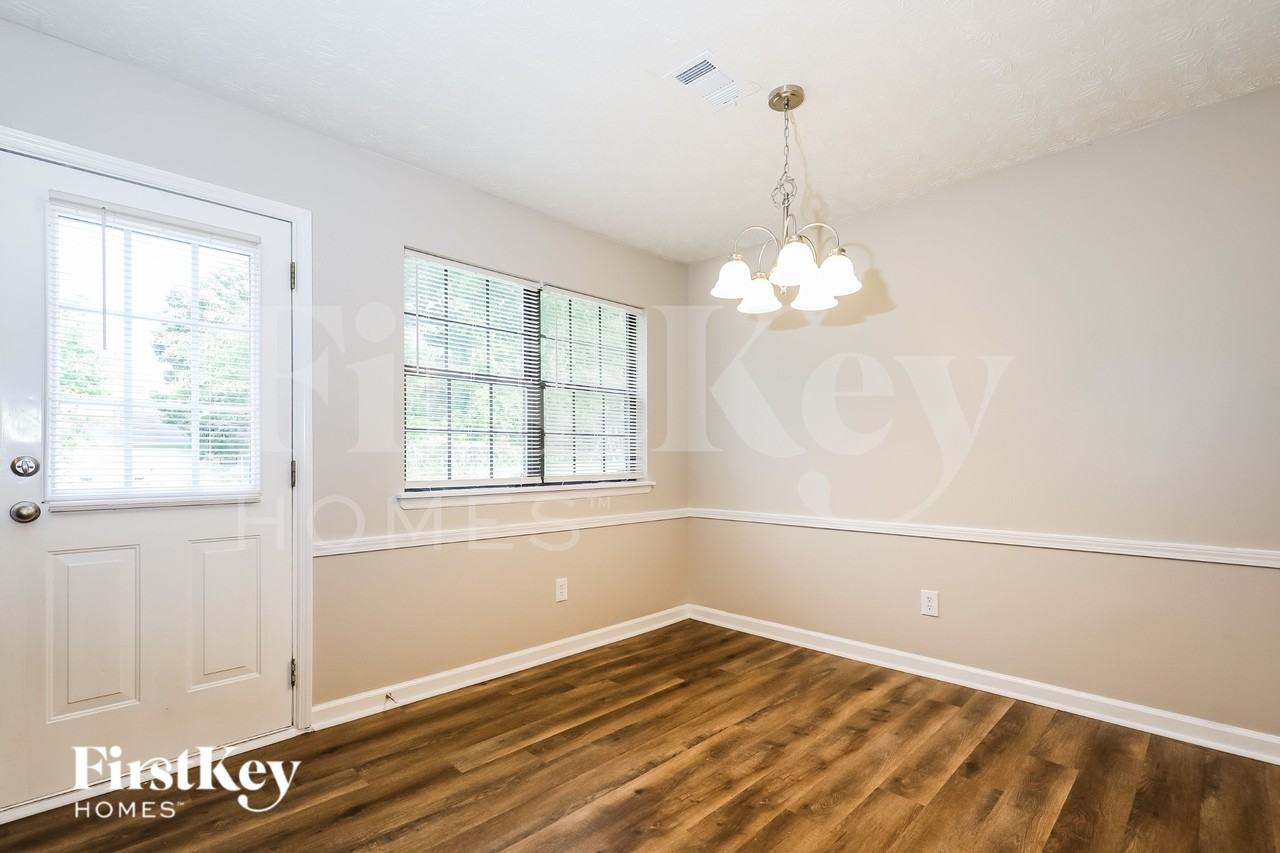 8531 Kendrick Rd - Photo 6 of 19