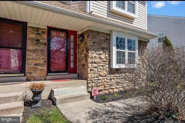12 Pearl Dr - Photo 2 of 13