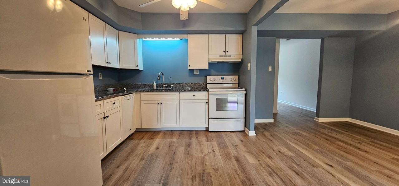 224 Yardley Ct - Photo 6 of 17