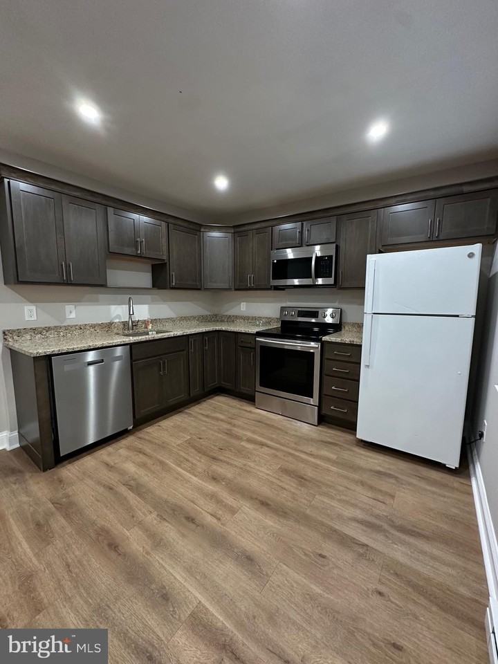 178 Elephant Rd #B23 - Photo 3 of 14