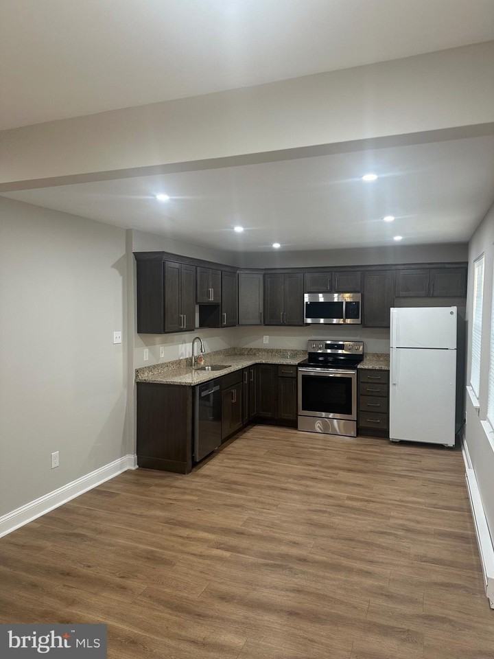 178 Elephant Rd #B23 - Photo 4 of 14