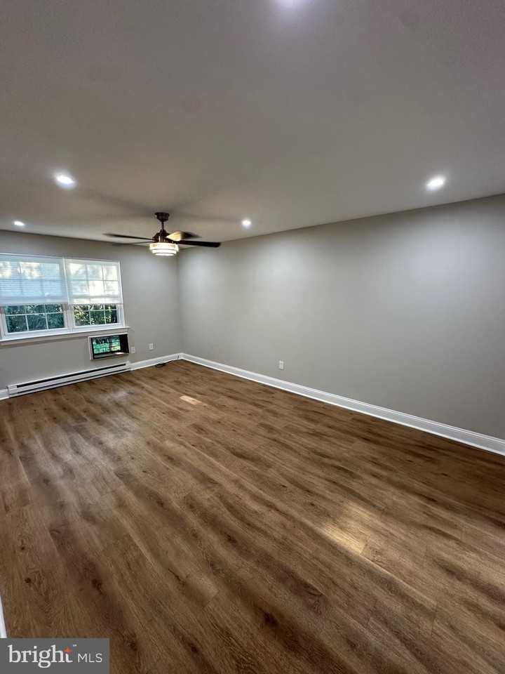 178 Elephant Rd #B23 - Photo 7 of 14