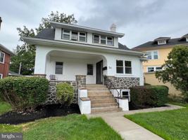 featured image of 741 Main St