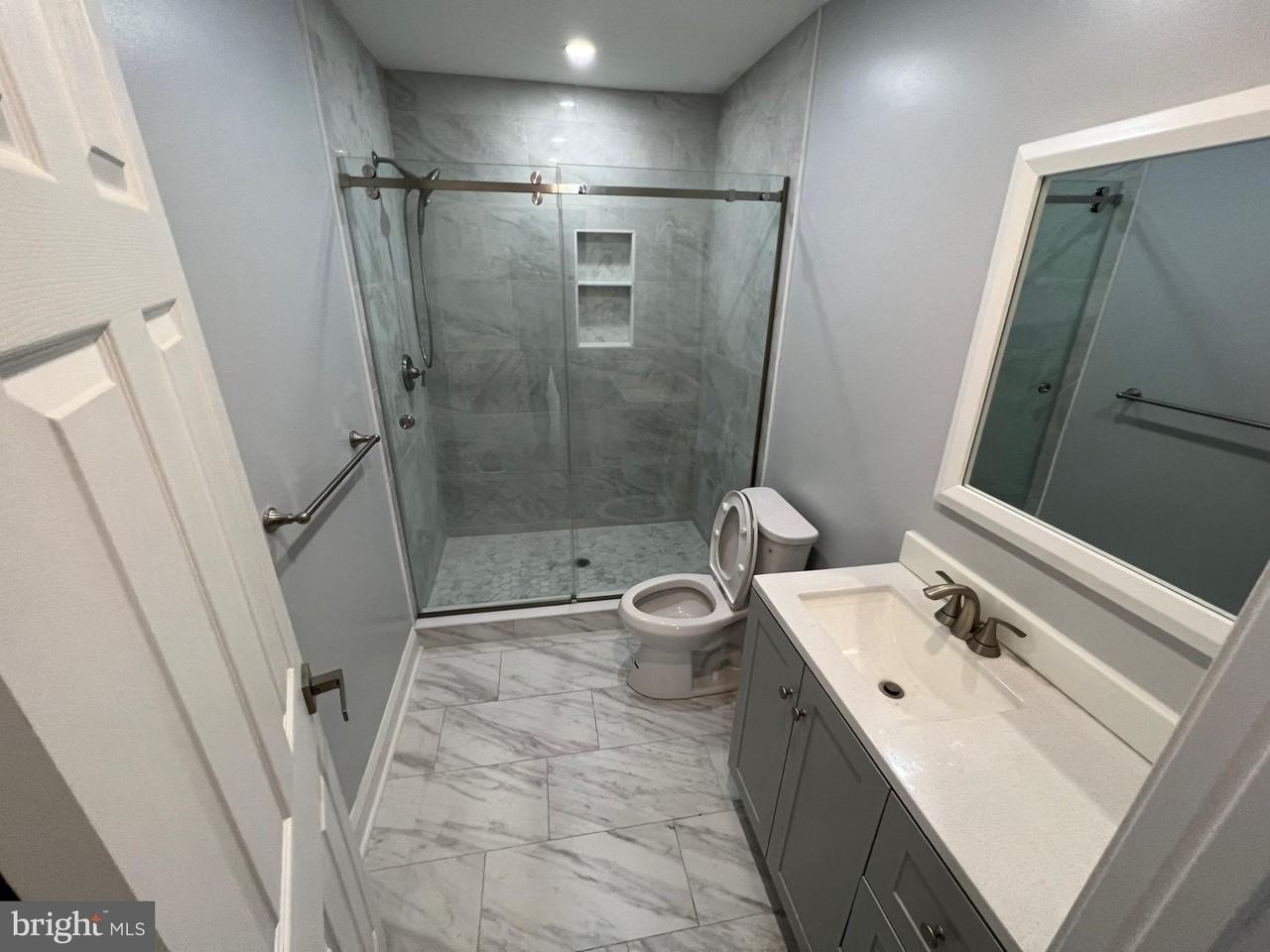 741 Main St - Photo 7 of 13