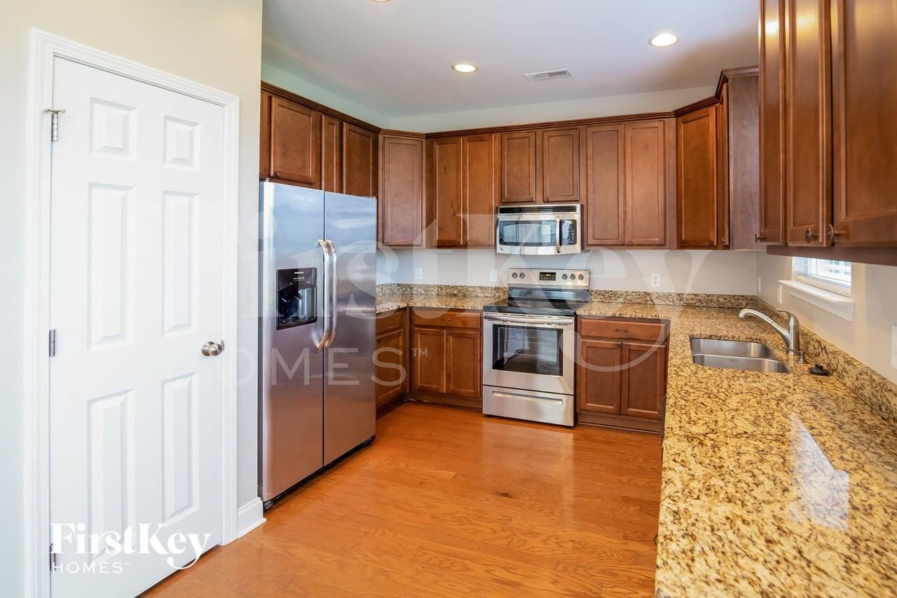 131 Woodbrook Way - Photo 6 of 15