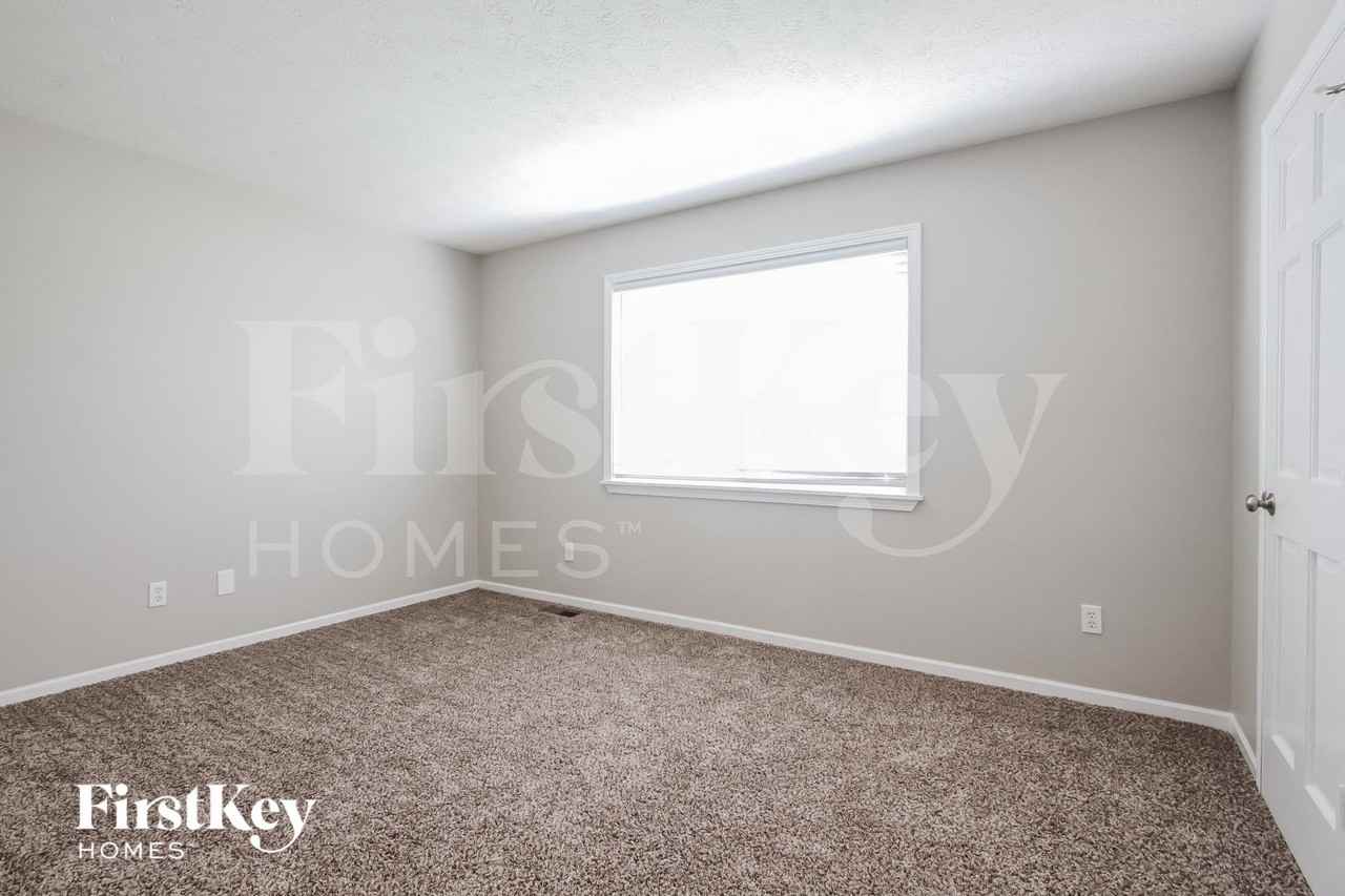 6919 Bannock Ct - Photo 7 of 15