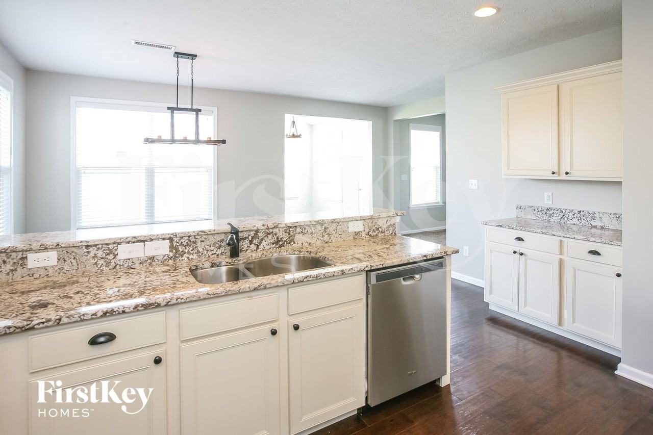 5788 Waterstone Way - Photo 5 of 15