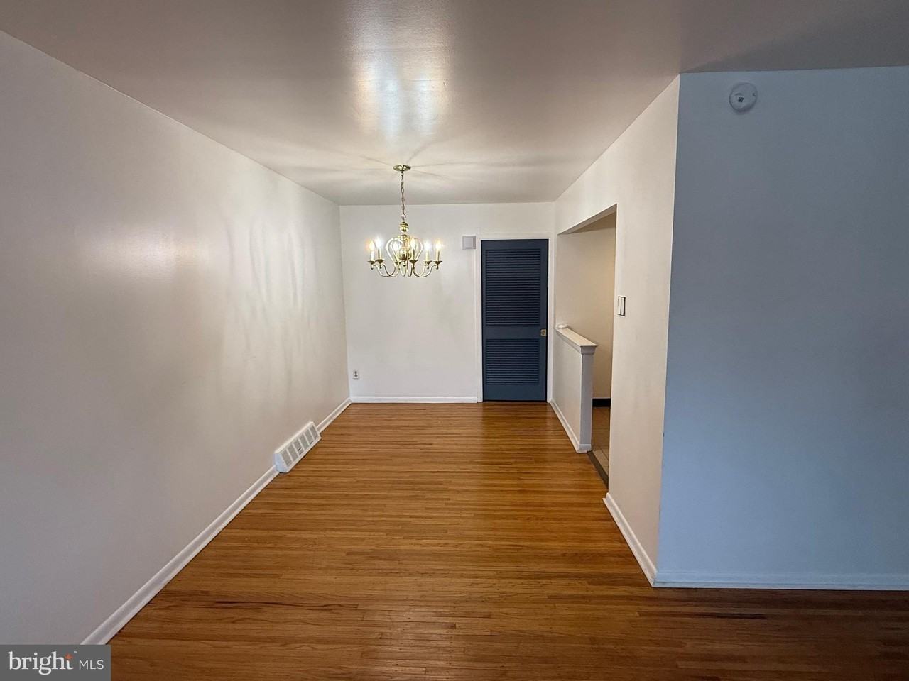 8835 Roosevelt Blvd - Photo 7 of 29