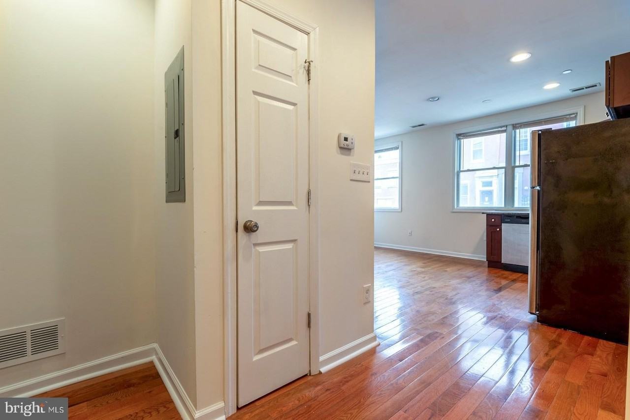 1429 Poplar St #1A - Photo 3 of 22