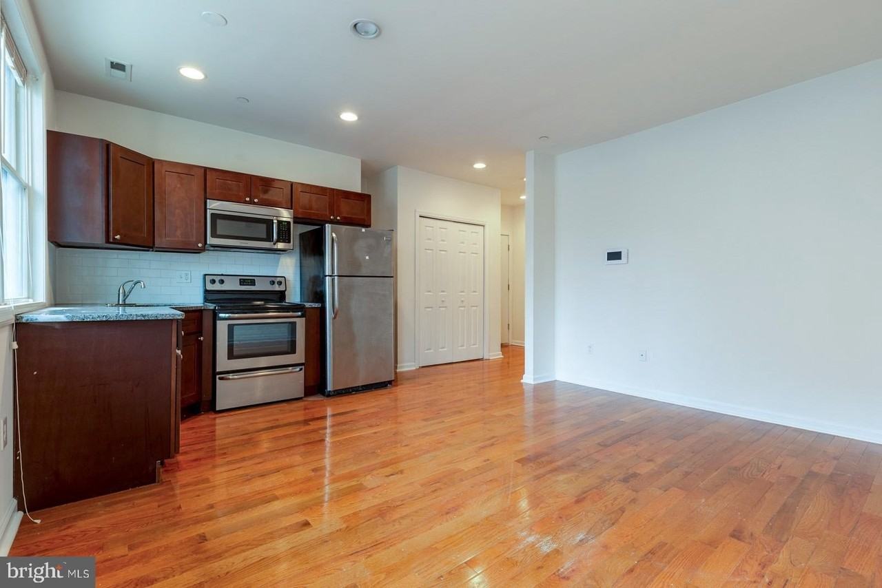 1429 Poplar St #1A - Photo 6 of 22