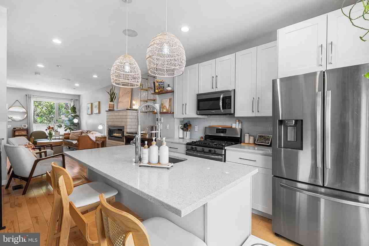 1204A S Bucknell St - Photo 3 of 29
