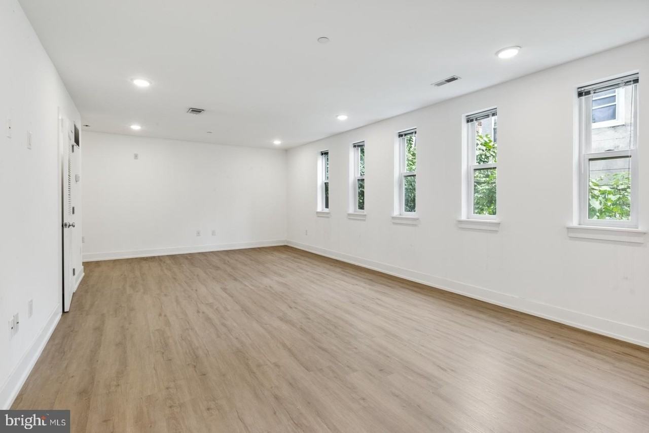 1335 N Marston St #402 - Photo 7 of 34