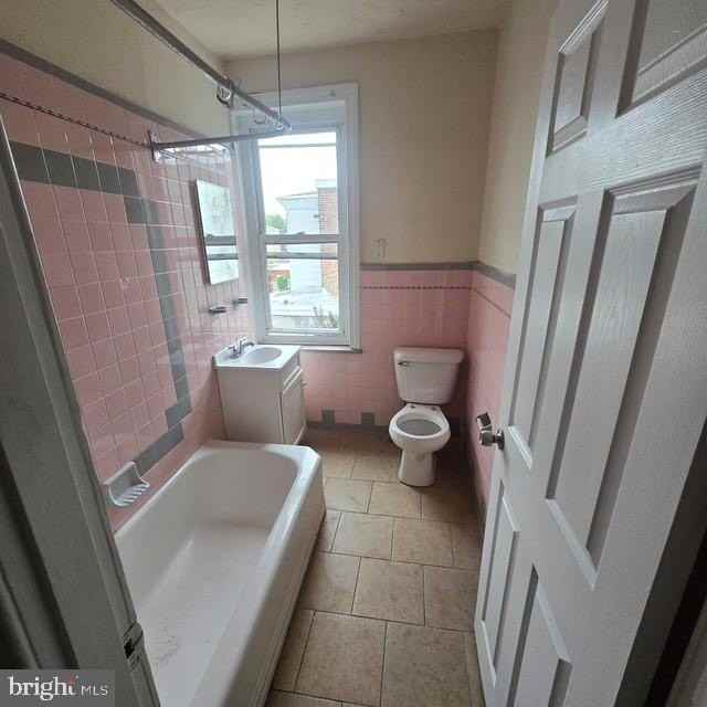 3106 Emerald St - Photo 3 of 7