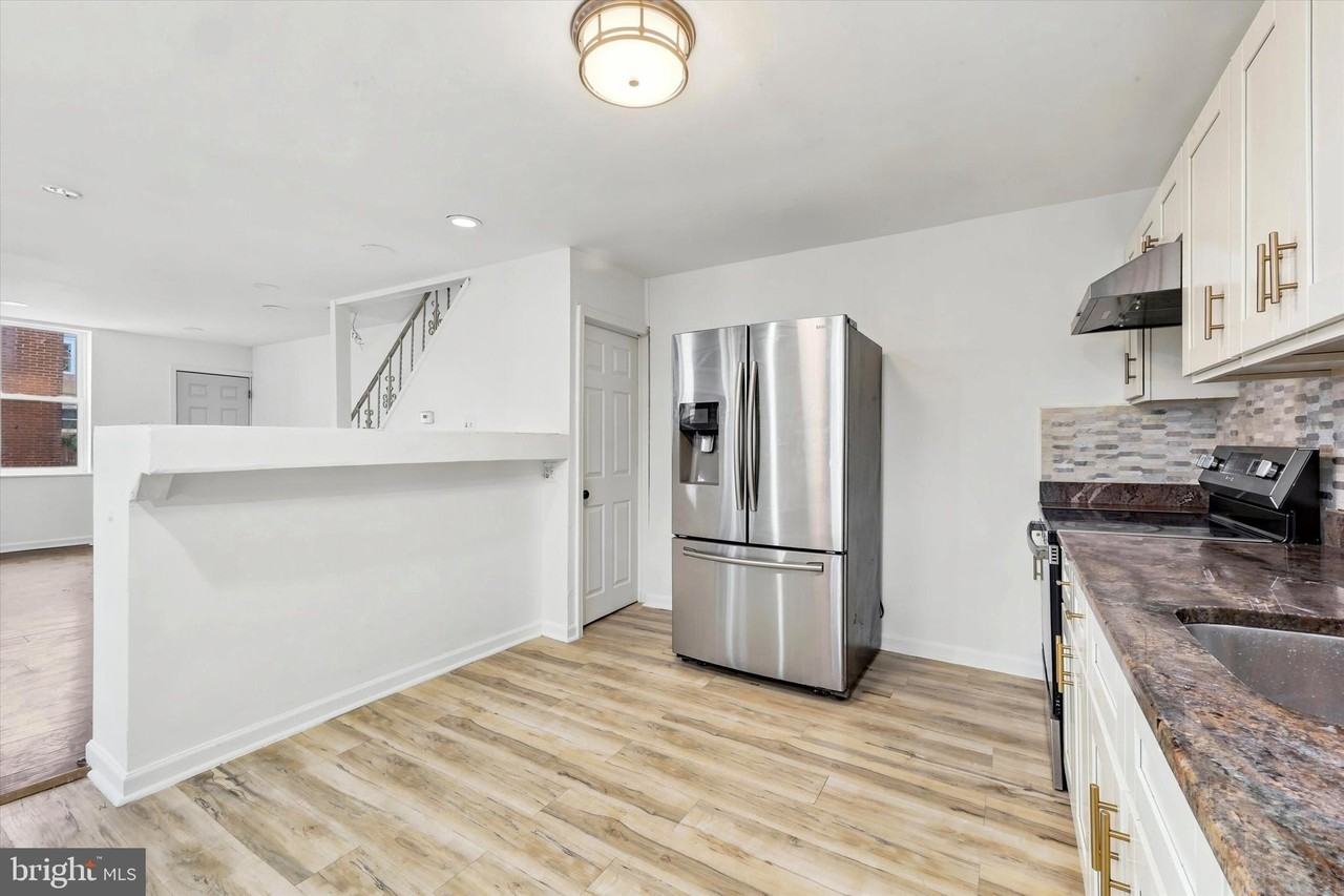 4223 N Hicks St - Photo 5 of 18