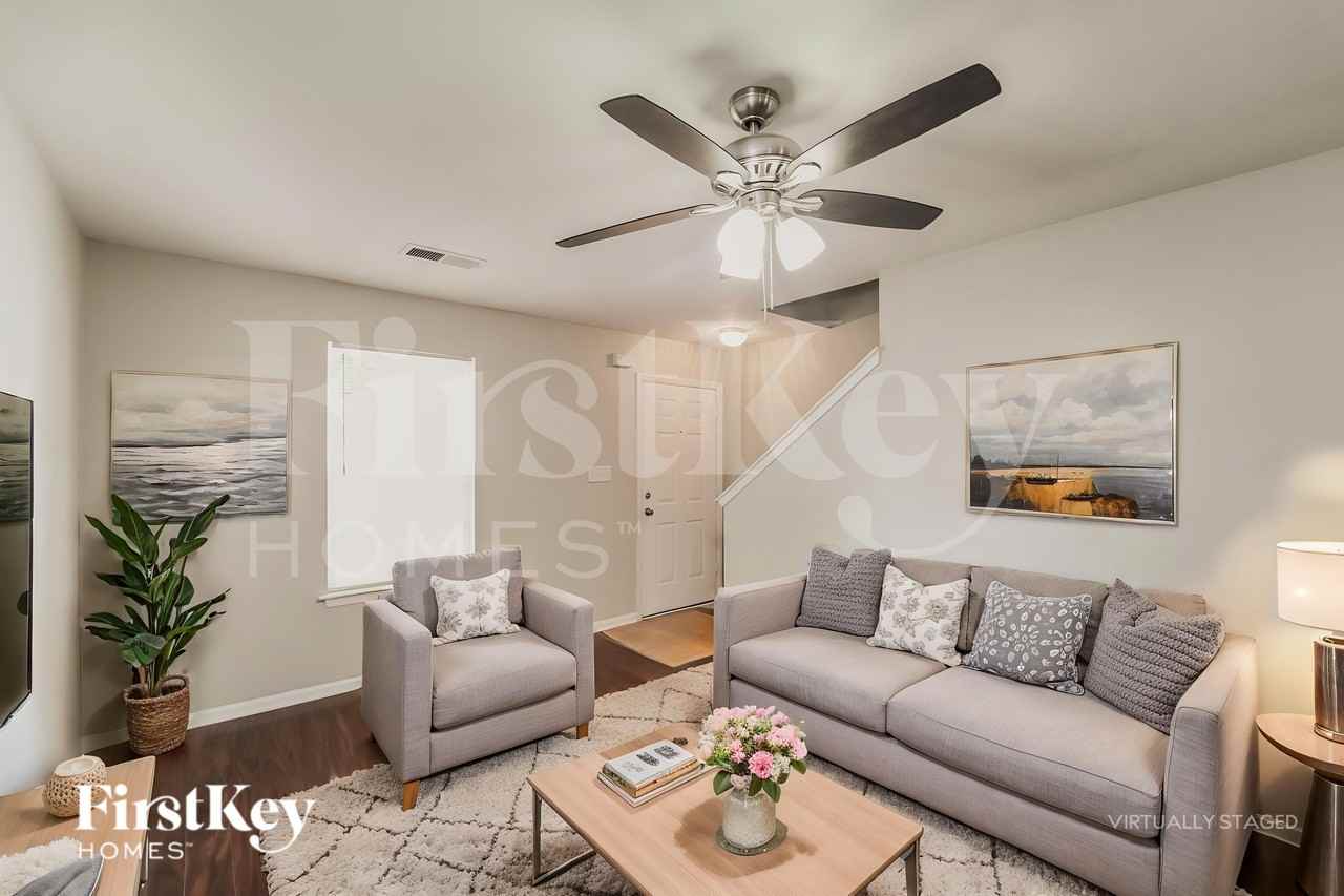 2553 Mulberry Pond Dr - Photo 4 of 19