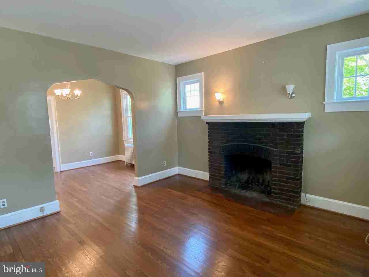 608 N Fillmore St - Photo 5 of 26