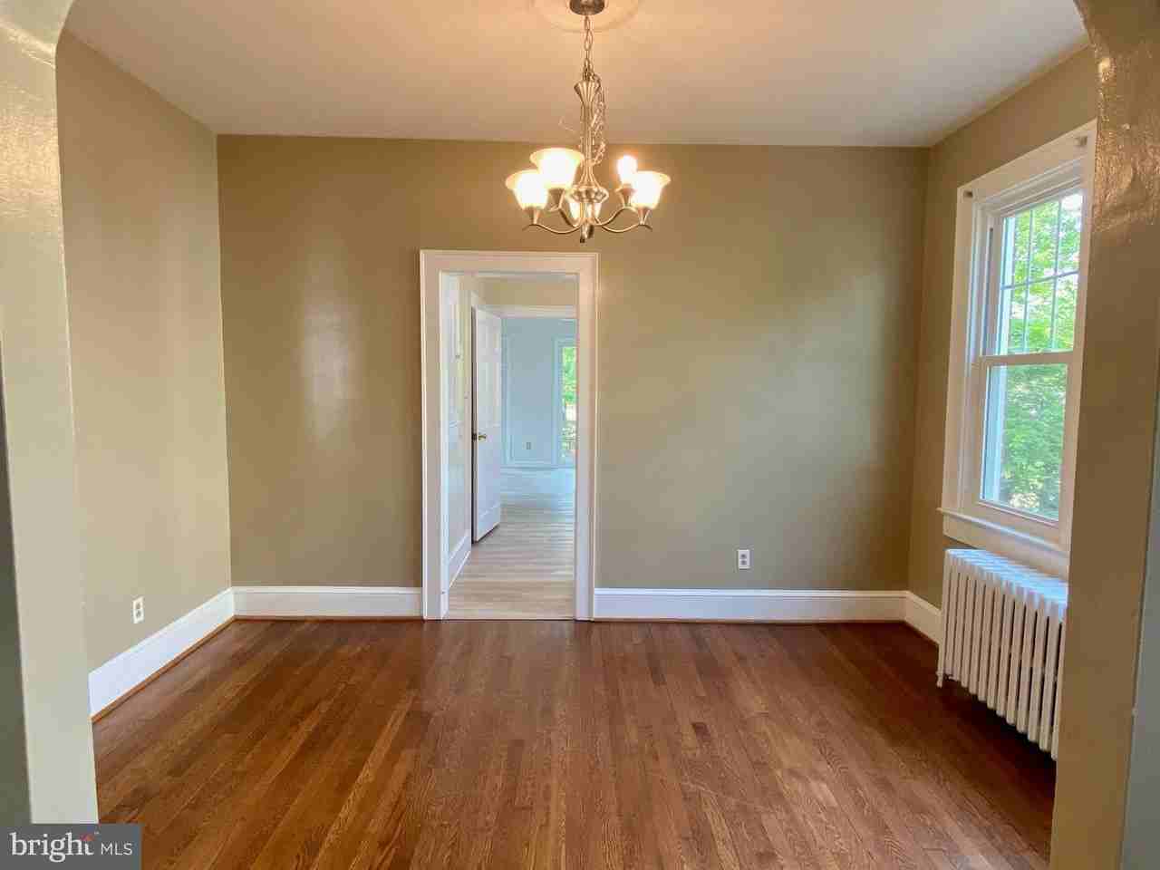 608 N Fillmore St - Photo 6 of 26