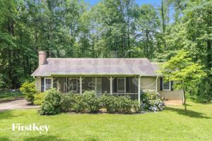 featured image of 3692 Cambridge Dr Sw