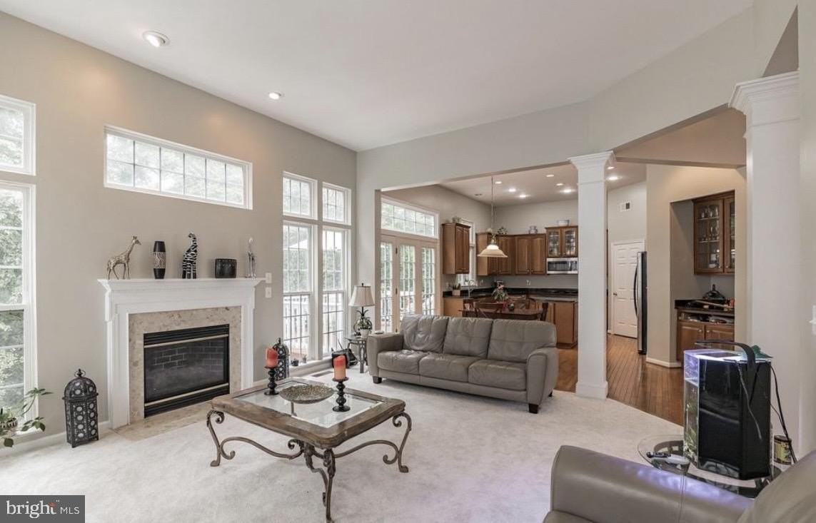 7011 Stone Inlet Dr - Photo 4 of 33