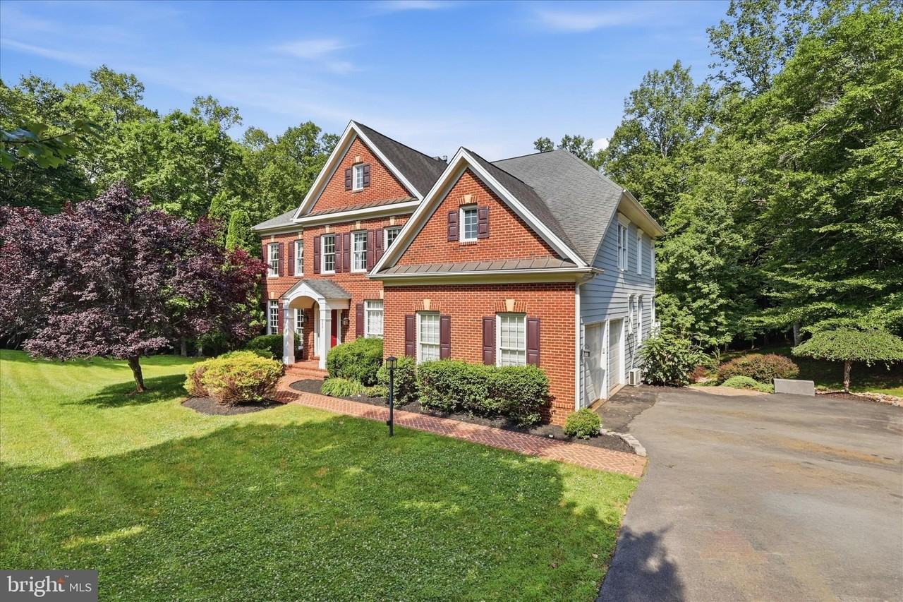 5081 Wolf Run Shoals Rd - Photo 2 of 39