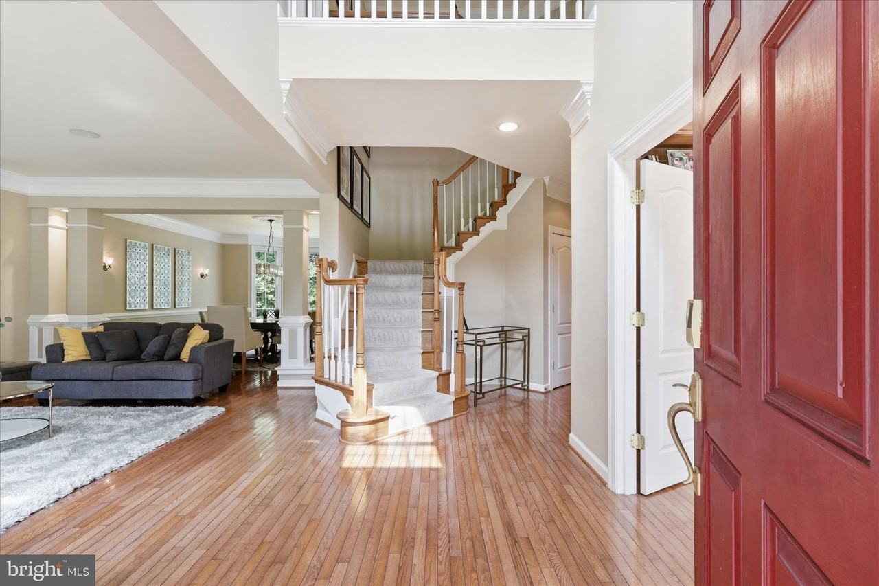 5081 Wolf Run Shoals Rd - Photo 3 of 39