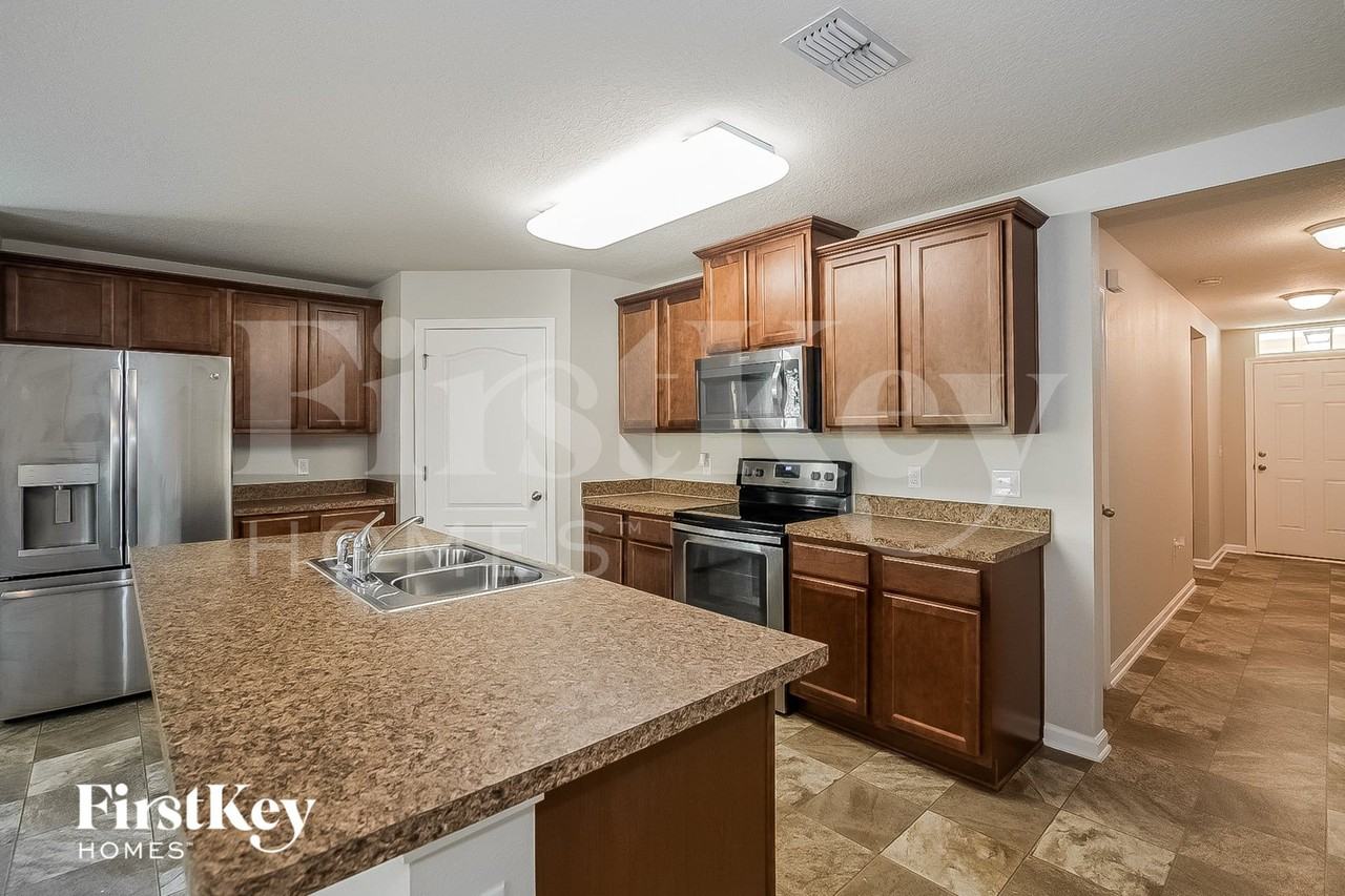6817 Langford St - Photo 6 of 15