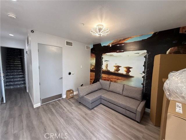 177 E City Place Dr - Photo 2 of 8