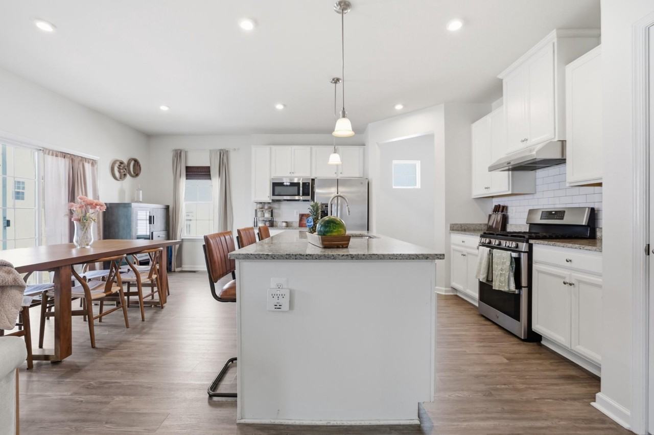 5319 Holley Oak Ln - Photo 6 of 34